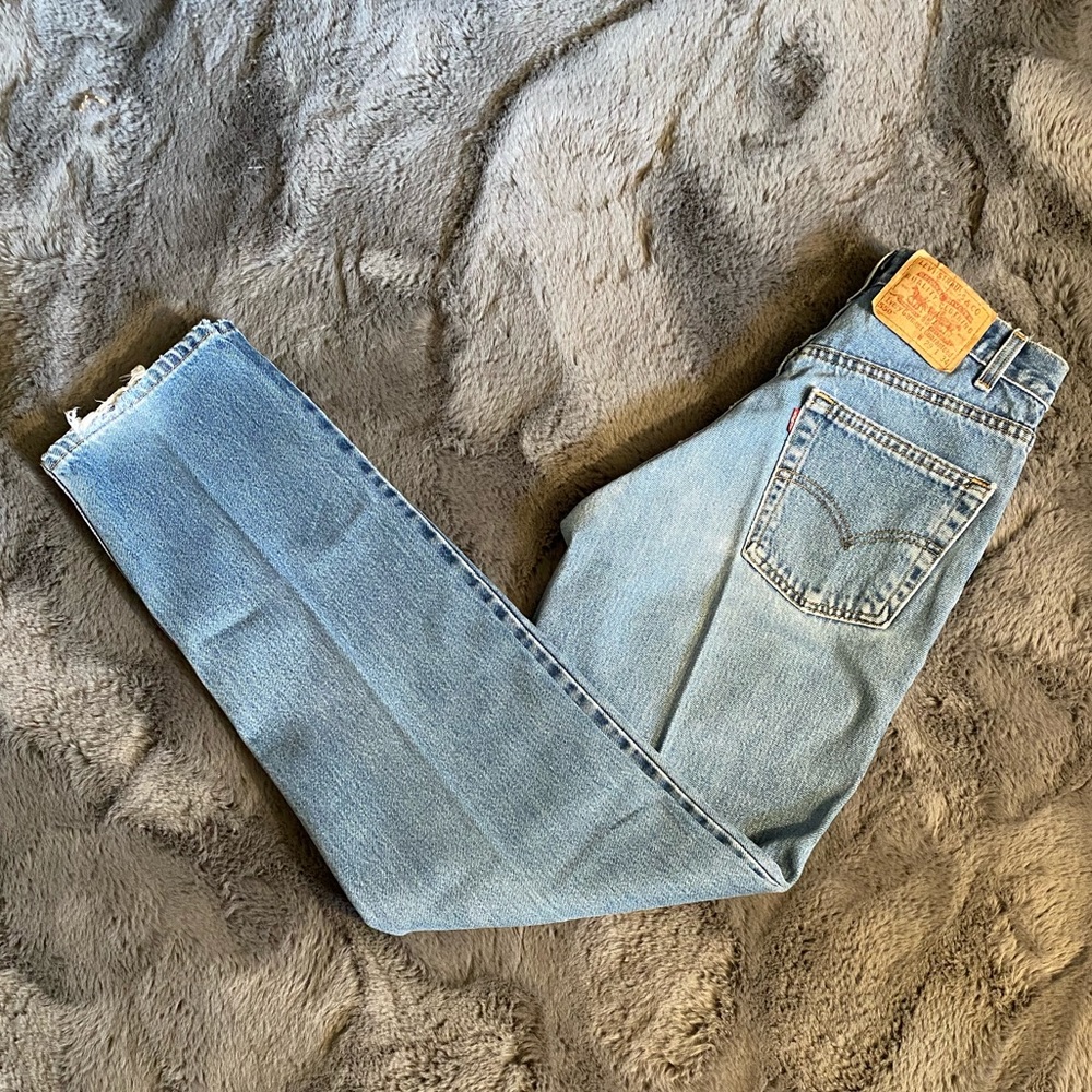 Men’s Vintage Levi’s 550 Red Tab